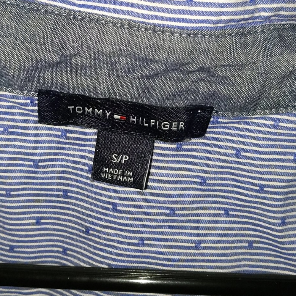 Button down shirt - Picture 2 of 4